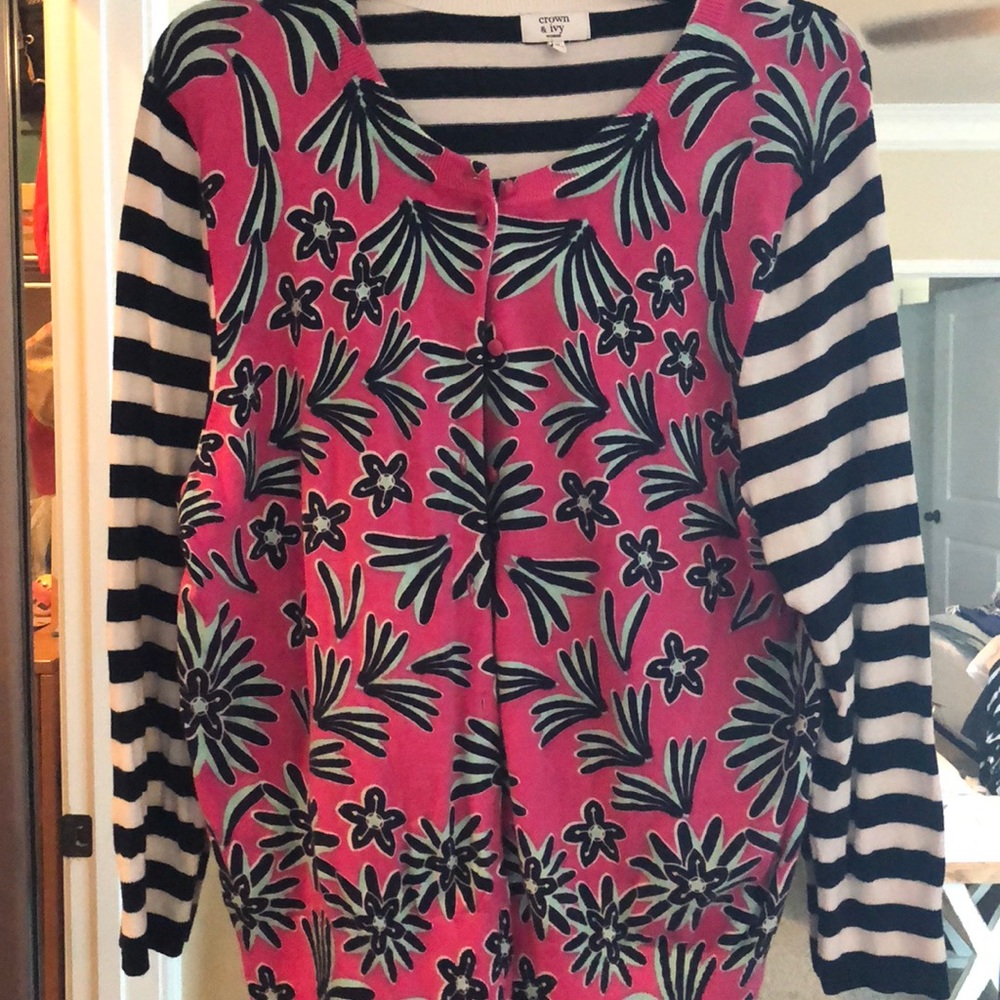 Cute cardigan!!!